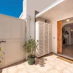 Casa Alla Marina Del Porto Di アパート カリアリ