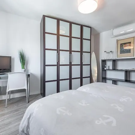 Casa Alla Marina Del Porto Di * カリアリ