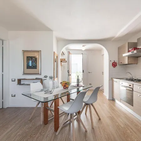 Casa Alla Marina Del Porto Di