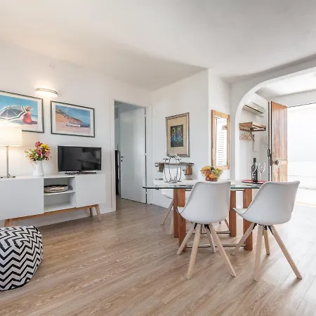 Casa Alla Marina Del Porto Di Apartment